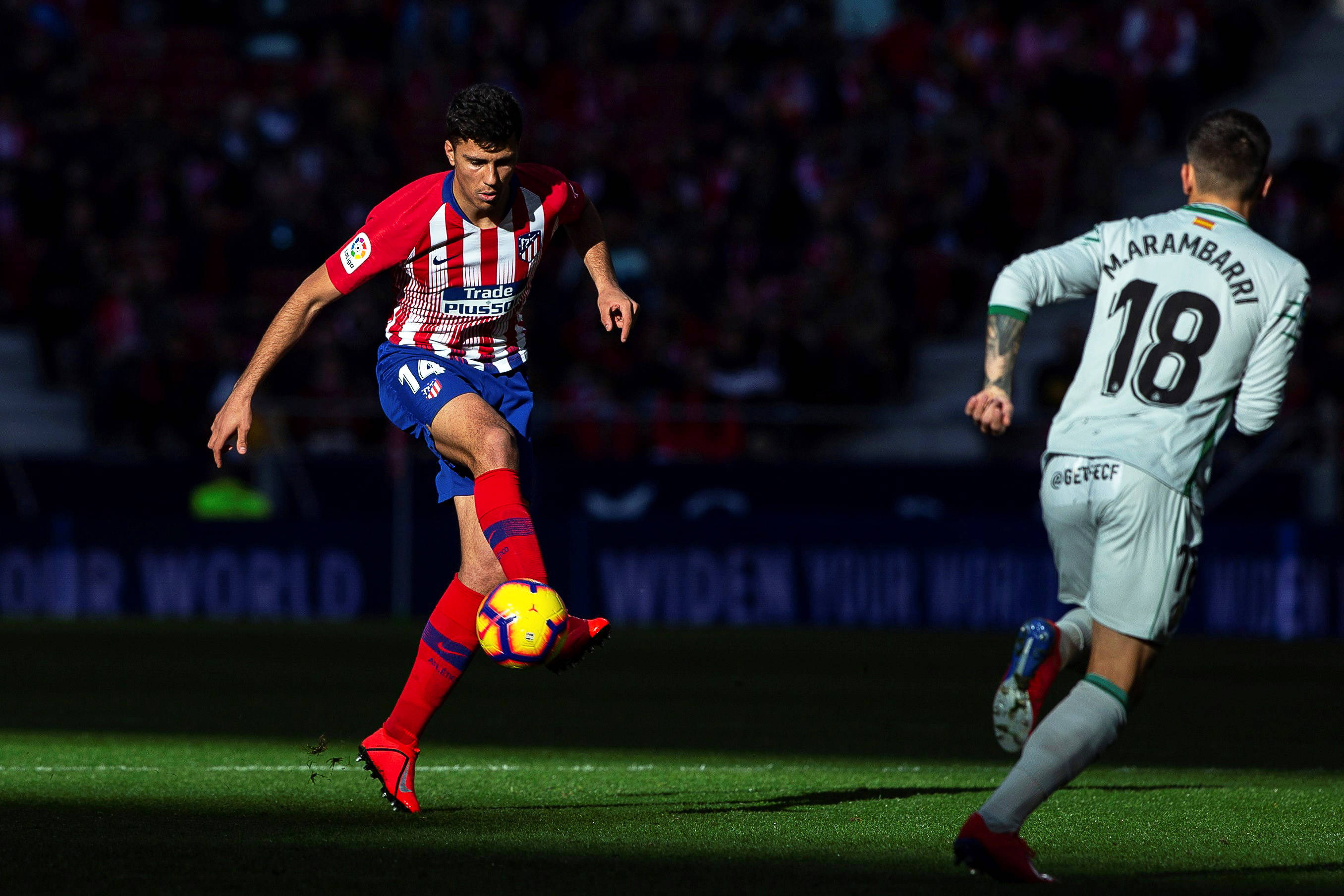 关于马德里竞技全取三分，积分榜领先优势明显的信息